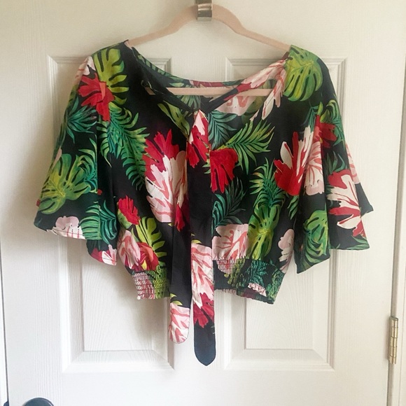 Tropical Floral Crop Top - Picture 2 of 3